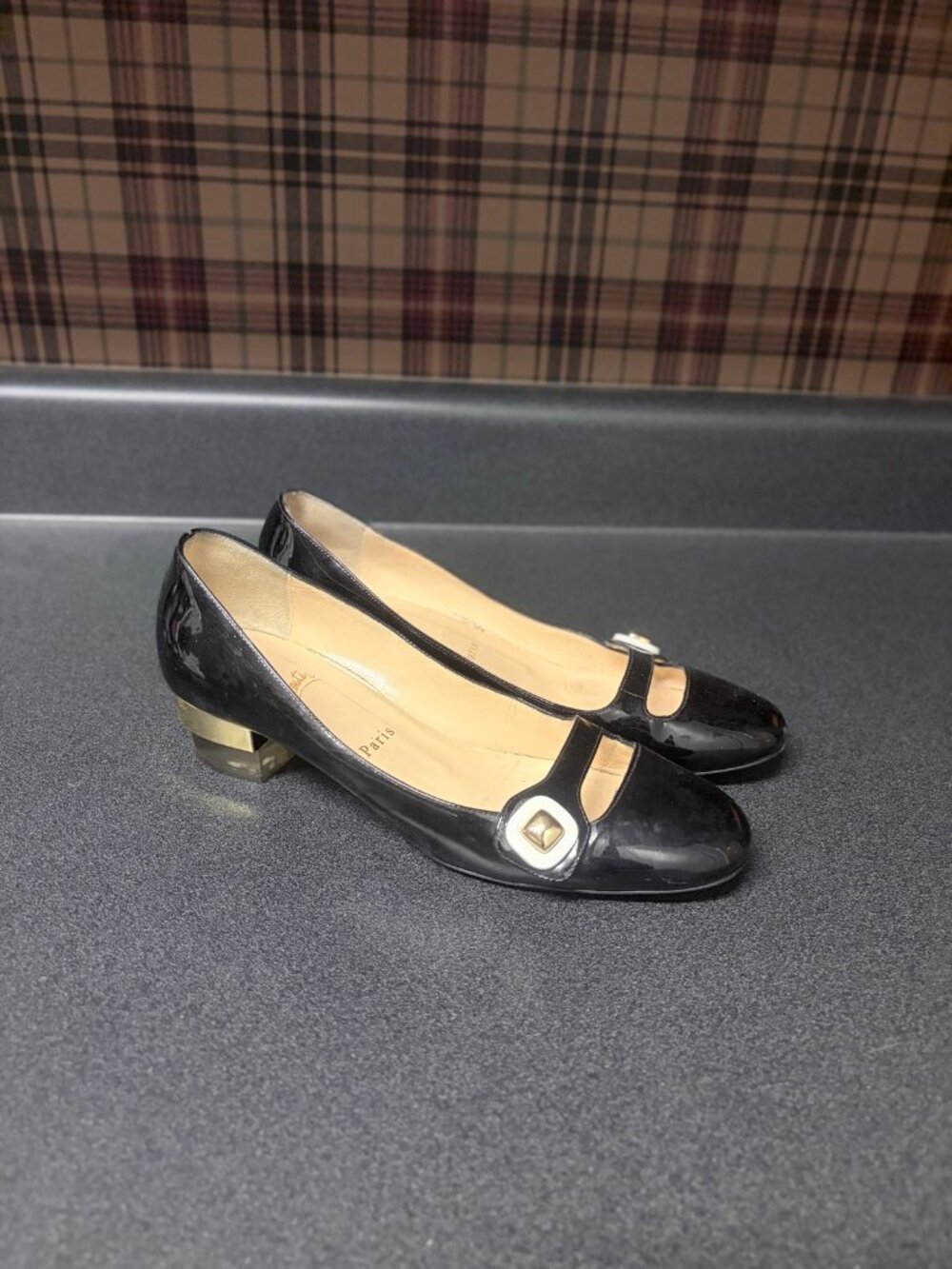 Christian Louboutin Black Patent Mary Jane Block Heel Pumps - EU 38